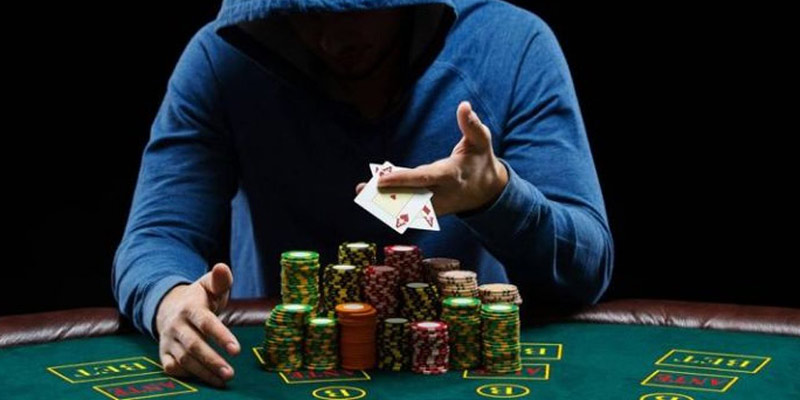 Tổng hợp những chiến thuật chơi poker săn thưởng khủng